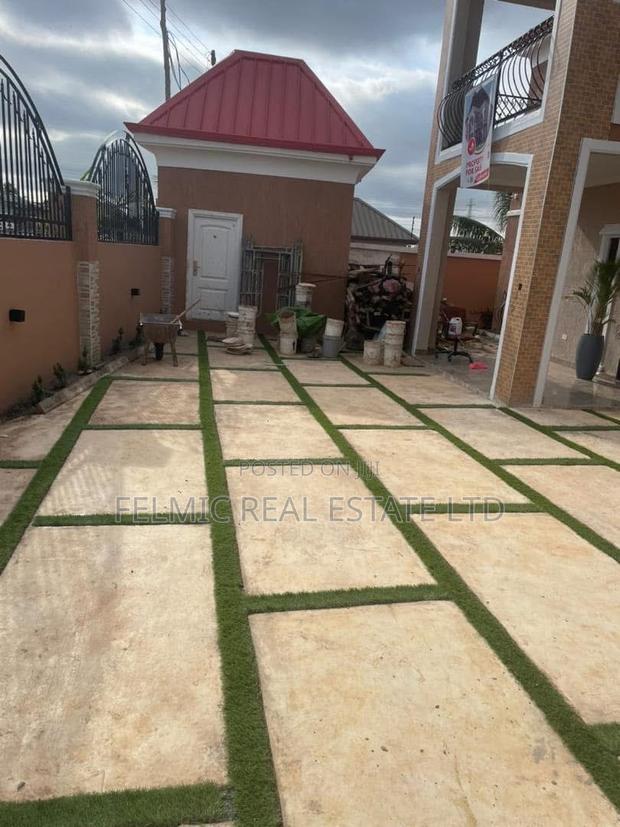 5bdrm Mansion in Felmic Real Estate, Tema Metropolitan for sale · Photo 6