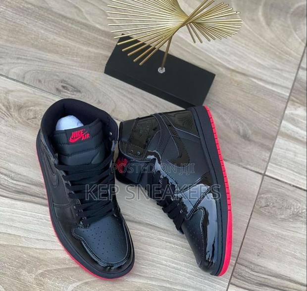 Nike Air Jordan 1 Retro High Og Sp Gina · Photo 1
