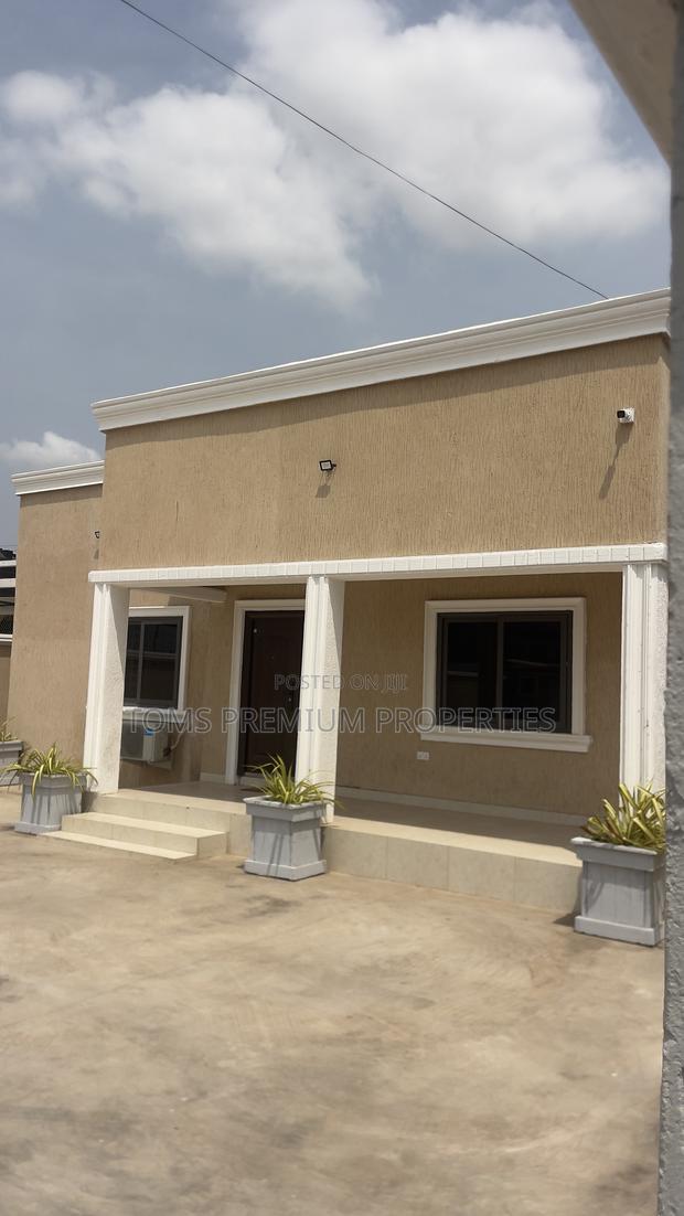 Furnished 3bdrm Duplex in East Legon for rent · Photo 1