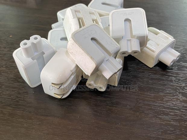 Apple Macbook Original Power Wall Plug Adapter · Photo 5