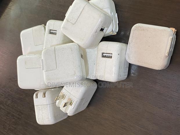 iPad Apple Charger 12w, 10w.Original Uk Standard USB Head. · Photo 3