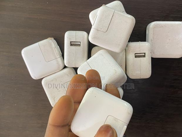 iPad Apple Charger 12w, 10w.Original Uk Standard USB Head. · Photo 8