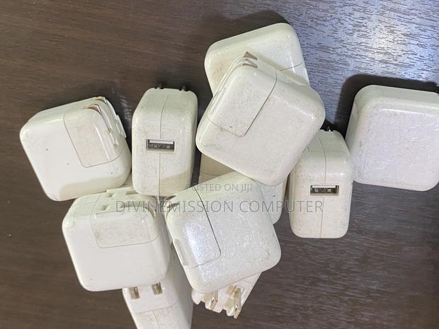iPad Apple Charger 12w, 10w.Original Uk Standard USB Head. · Photo 4