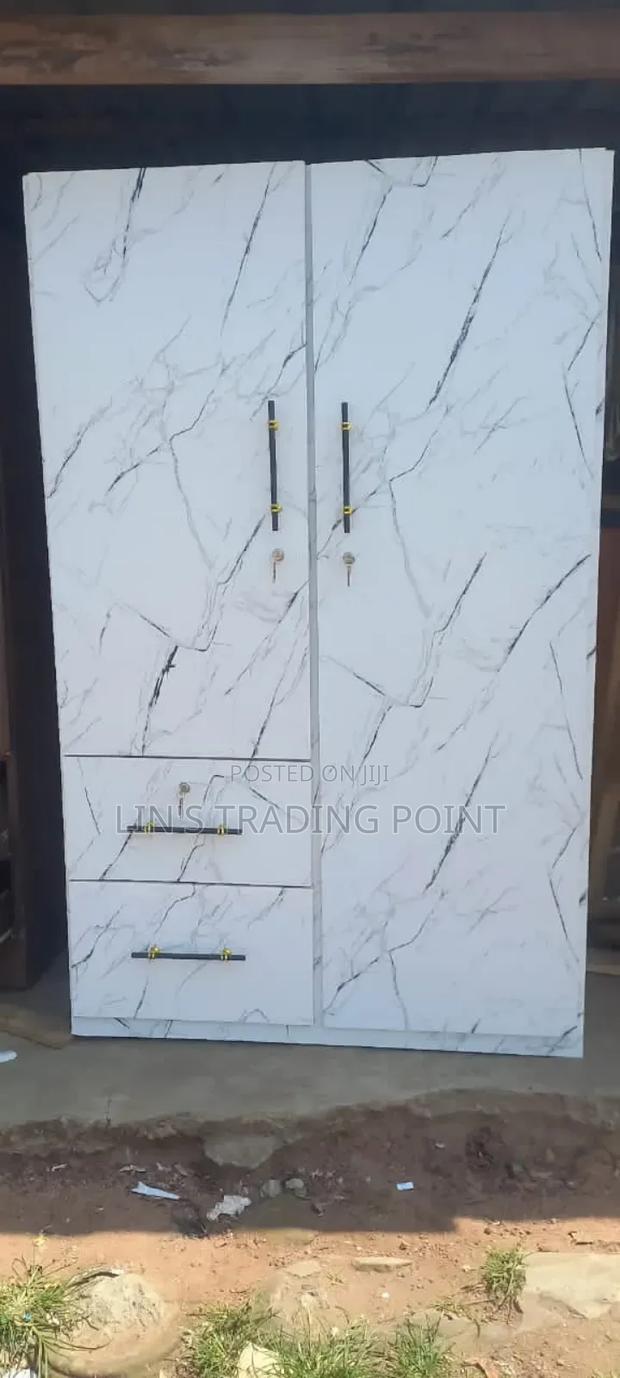 2 in 1 Wardrobe White · Photo 2