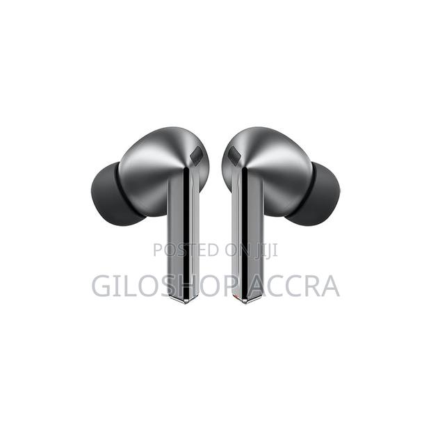 Samsung Sm-R630 Galaxy Buds 3 Pro Earbuds · Photo 2