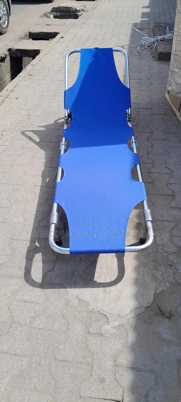 Foldable Stretcher Blue Type · Photo 1
