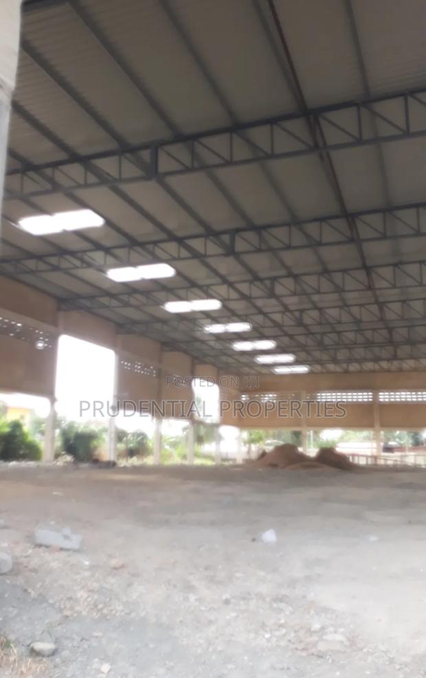 Warehouse for Rent at Tesano · Photo 2