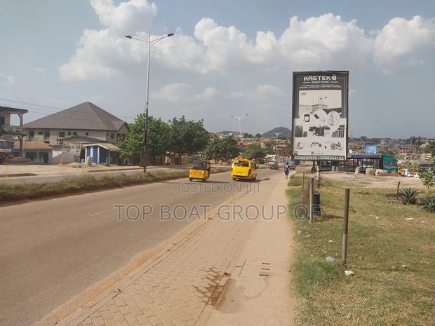 Land for Sale · Photo 3