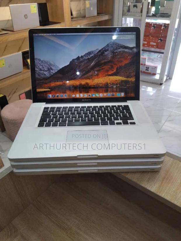 Laptop Apple MacBook Pro 2010 4GB Intel Core I7 HDD 512GB · Photo 3