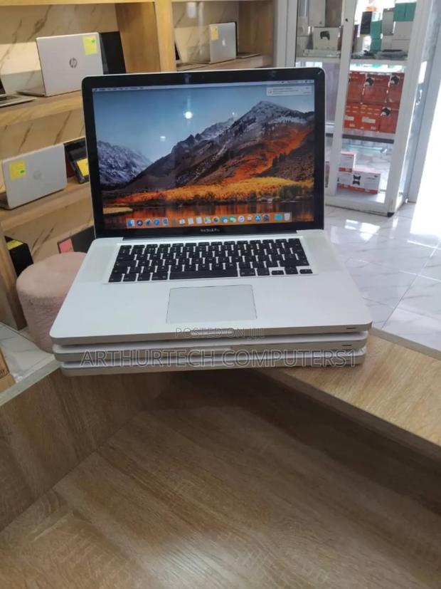Laptop Apple MacBook Pro 2011 6GB Intel Core I7 HDD 320GB · Photo 1