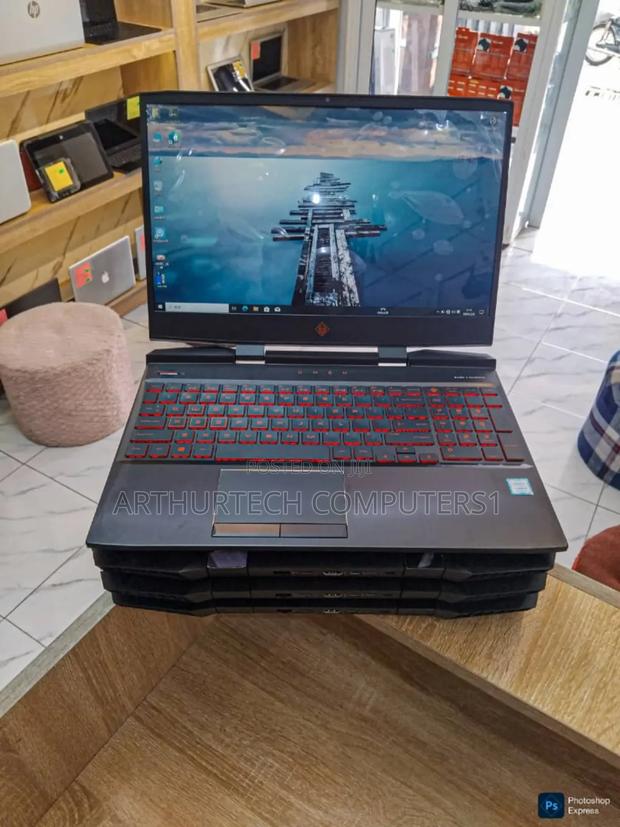 Laptop HP Omen 15 8GB Intel Core I5 HDD+SSD 1T · Photo 2