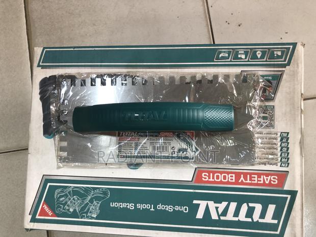 Total Plastering Trowel · Photo 1
