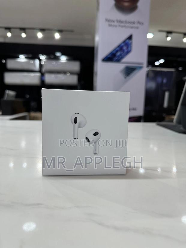 Airpods 4 Original (White) · Photo 1