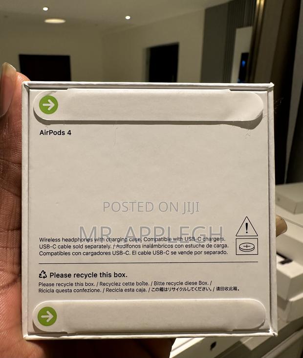 Airpods 4 Original (White) · Photo 3