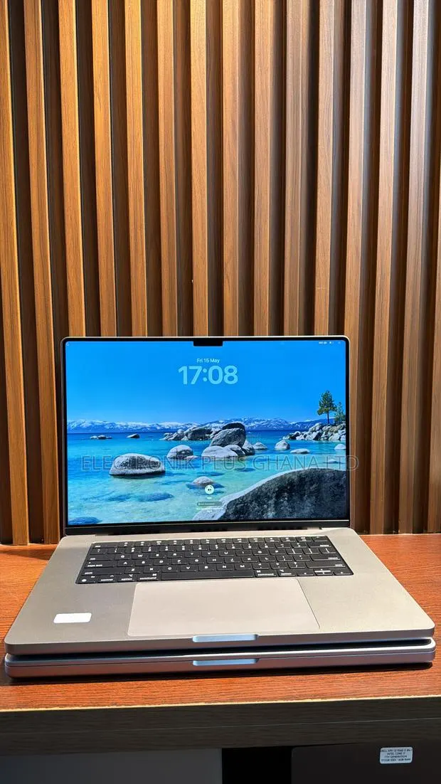 Laptop Apple MacBook Pro 2021 M1 16GB Apple M1 Pro SSD 512GB · Photo 1