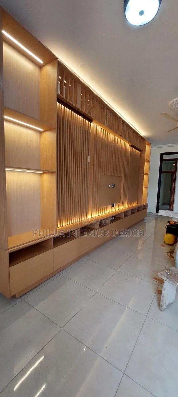 Tv Console · Photo 4
