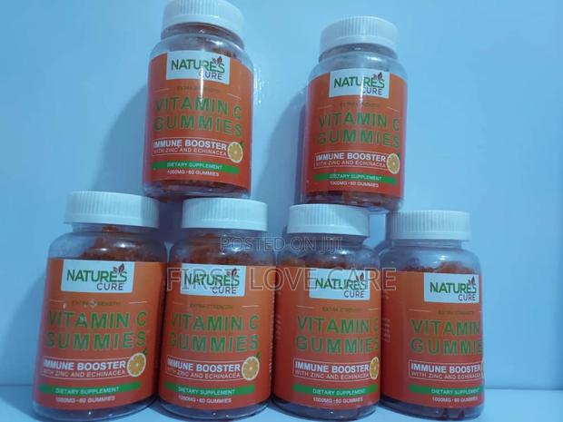 Nature's Cure Whitening Gummies for Youthful Skin · Photo 3