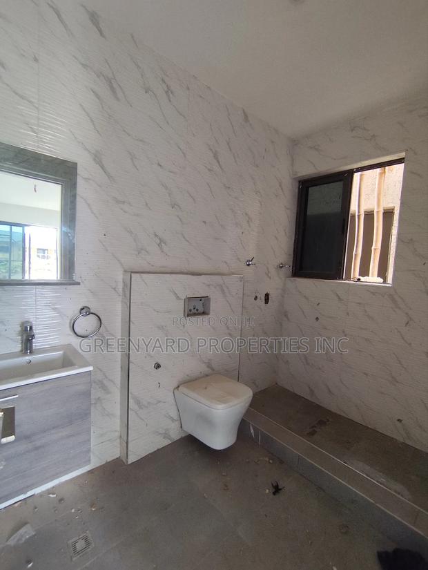 5bdrm Mansion in Adjiringanor, East Legon for sale · Photo 3