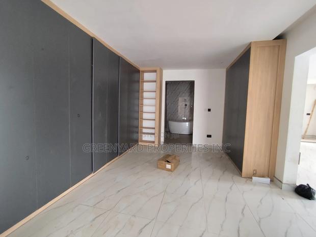 5bdrm Mansion in Adjiringanor, East Legon for sale · Photo 8