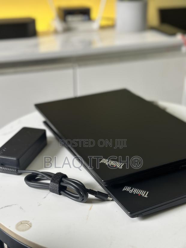 Laptop Lenovo Thinkpad X13 Yoga 16GB Intel Core I5 SSD 256GB · Photo 3