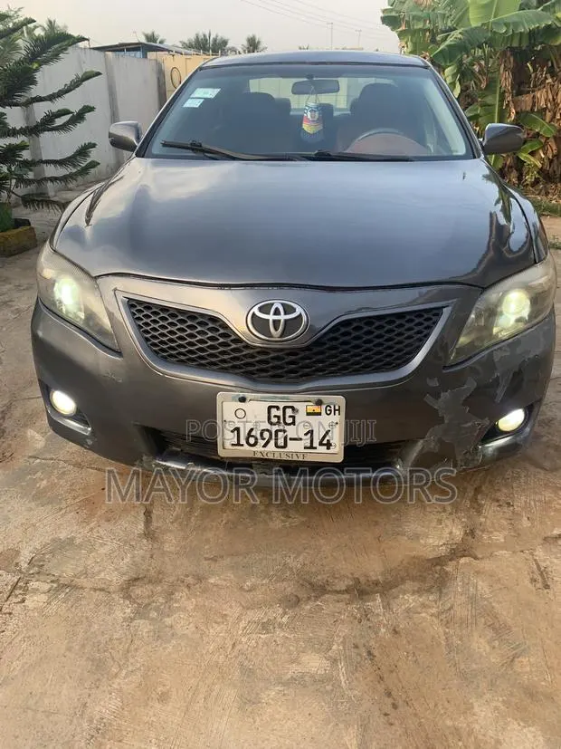 Toyota Camry LE 4dr Sedan (2.4L 4cyl 5A) 2008 Gray · Photo 1