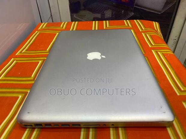 Laptop Apple MacBook Pro 2010 4GB Intel Core 2 Duo SSD 128GB · Photo 4