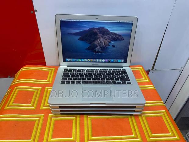 Laptop Apple MacBook Air 2014 8GB Intel Core I5 SSD 128GB · Photo 2