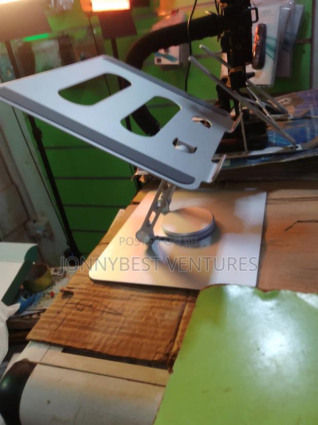 V3.1 360 Rotatable Laptop Stand · Photo 3