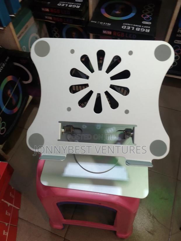 V6.1 Rotatable 360 Laptop Stand With Fan · Photo 3