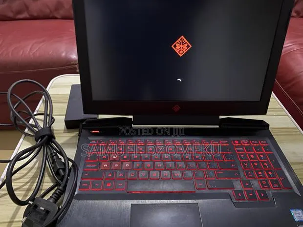 Laptop HP Omen 15-ce0xx 12GB Intel Core i7 SSD 256GB · Photo 1