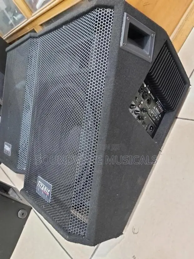Titanic Active Monitor · Photo 1