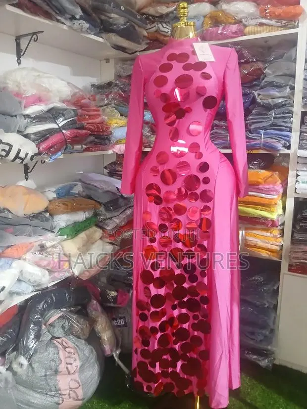 Luxurious Ladies Gown Available · Photo 1