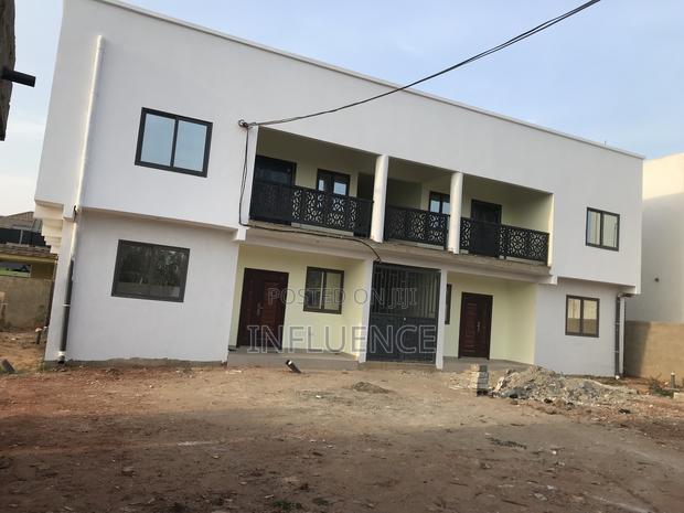 2bdrm Apartment in Lakeside Area, Botwe, East Legon for sale · Photo 2