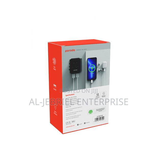 Universal Travel Adapter -Porodo · Photo 2