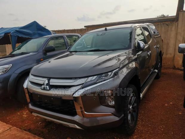 Mitsubishi L200 2020 · Photo 4