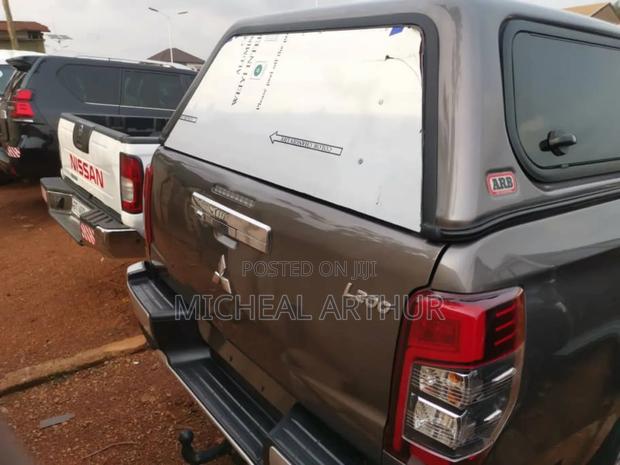 Mitsubishi L200 2020 · Photo 1