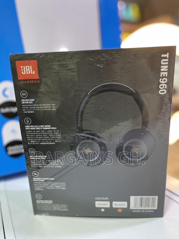 JBL Tune 960 Deep Bass Headphone With Protective Bag · Photo 2
