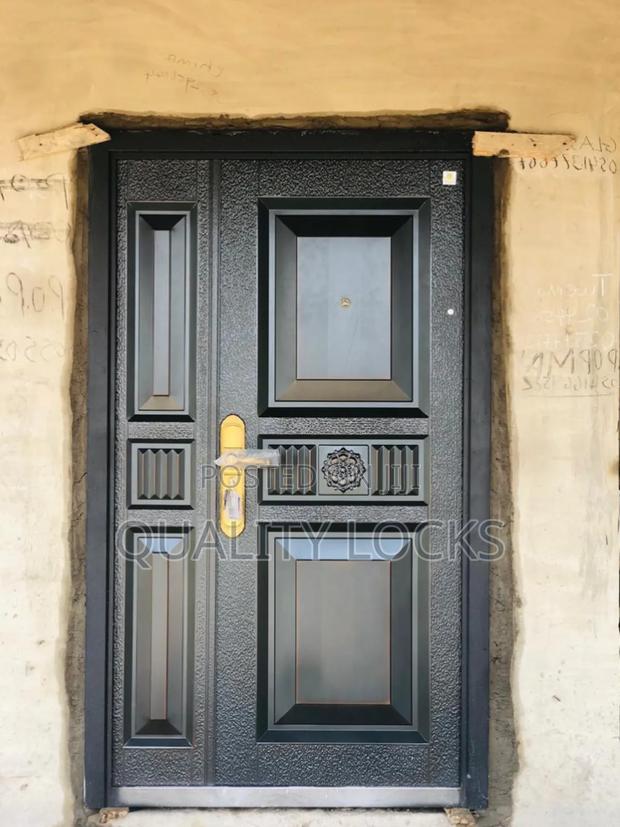 Standard Metal Security Door Anti-Rust Design · Photo 1