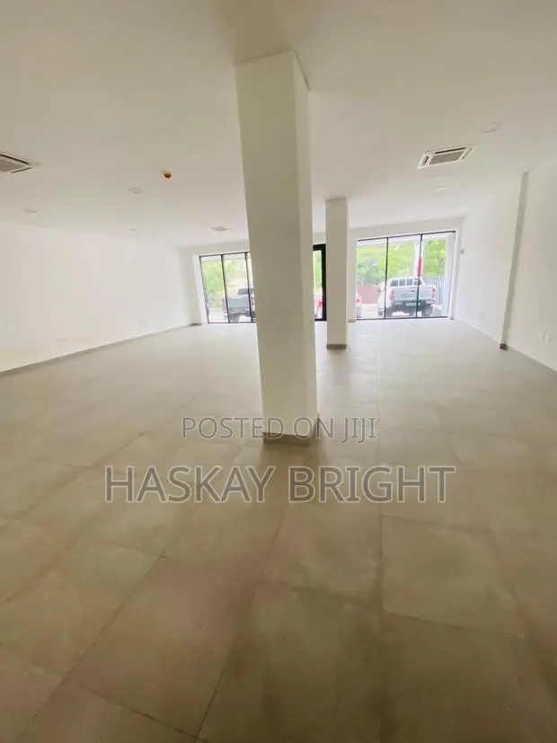 Roadside Office Space for Rent at Cantonment · Photo 1