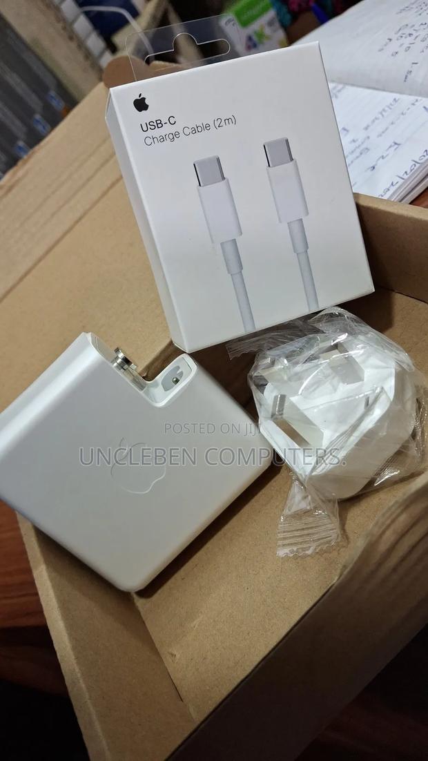 Laptop Charger Type C for Apple · Photo 1