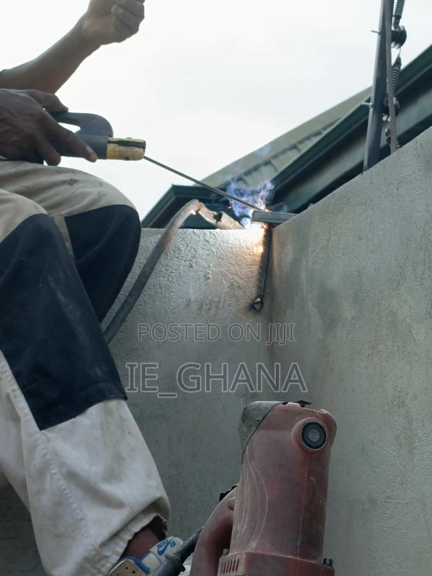 Security Fence Installation · Photo 6
