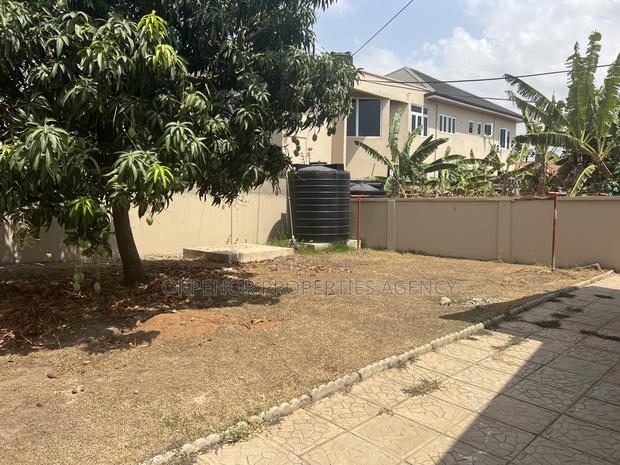 2bdrm House in Devtraco Estate, Tema Metropolitan for rent · Photo 3