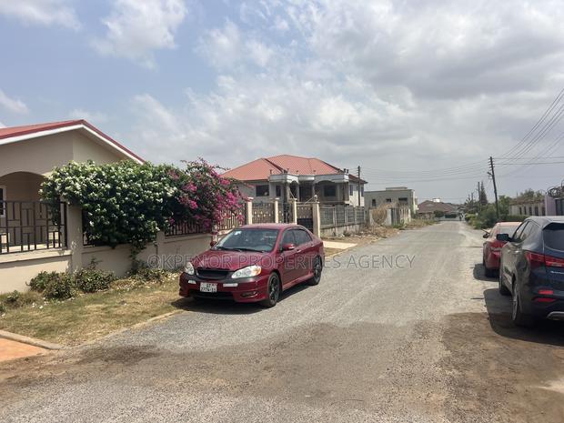 2bdrm House in Devtraco Estate, Tema Metropolitan for rent · Photo 4