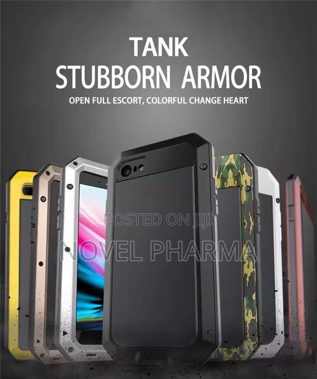 Heavy Duty Armour Case for iPhone 16pro Max (Black) · Photo 7