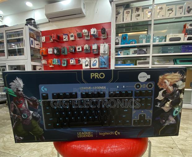 Logitech G Pro Mechanical Gaming Keyboard · Photo 2