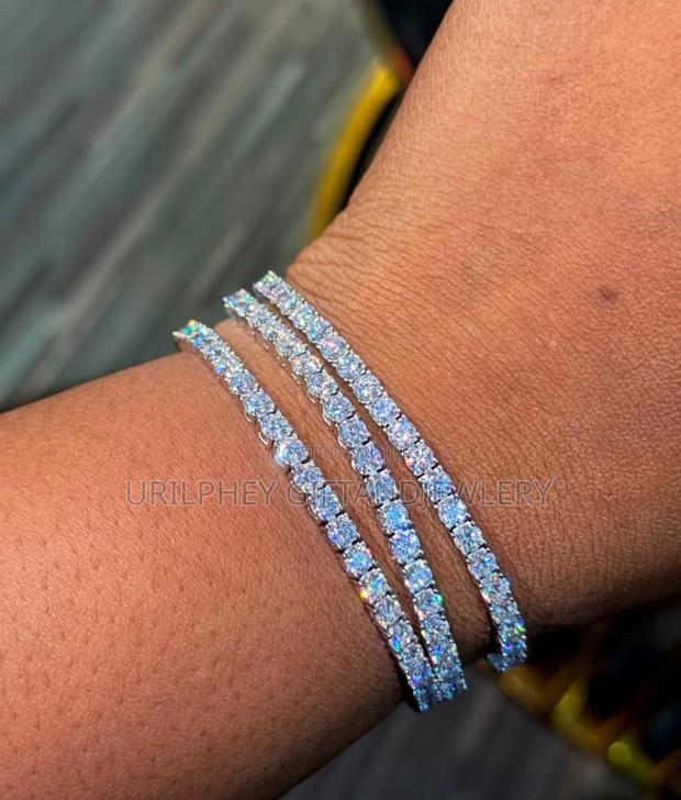 Tennis Bracelet · Photo 1