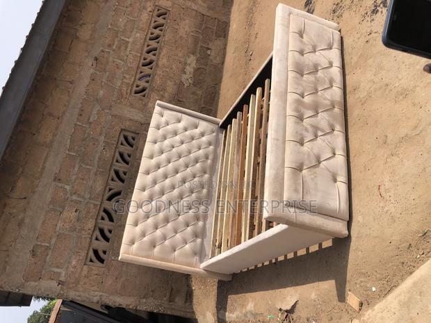 Queen Size Bed Frame · Photo 1