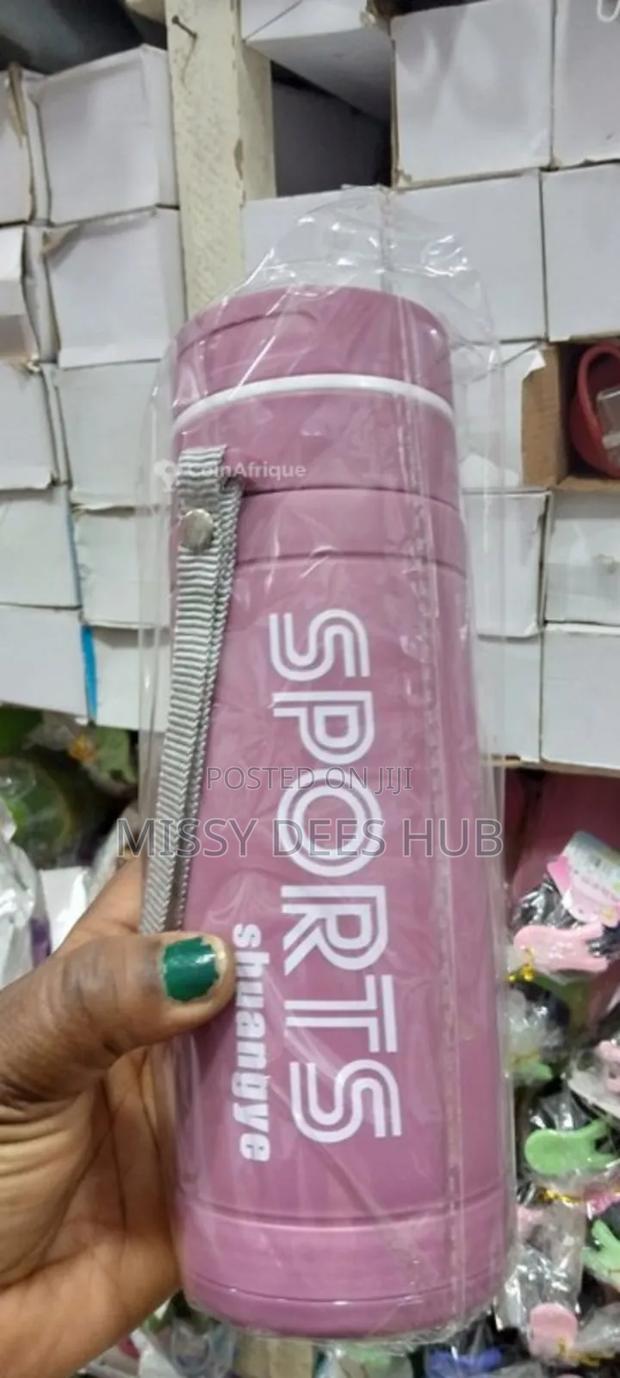Glass Water Bottle · Photo 6