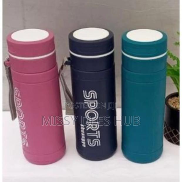 Glass Water Bottle · Photo 1
