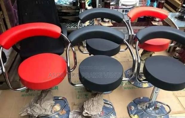 Bar Chair Lleather · Photo 1